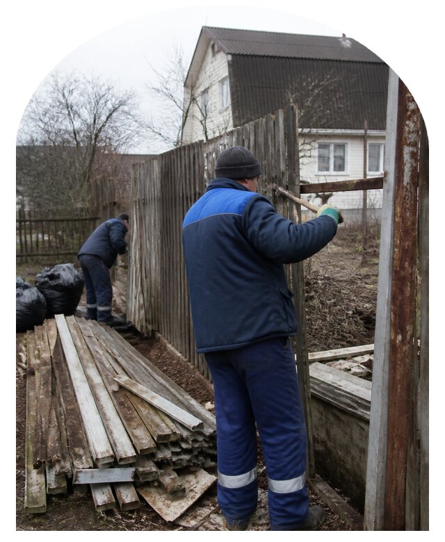 Демонтаж забора в Ирбите по цене от 4947 р. | Метпроект-Рбт